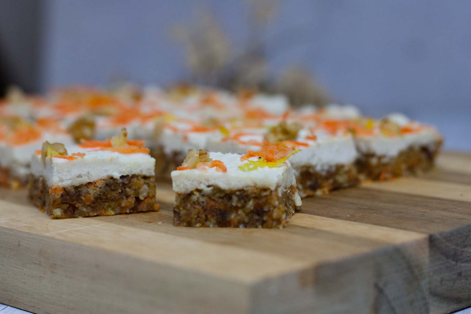 Carrot Cake Bites Roh Vegan Gf Rezept Mangold Muskat