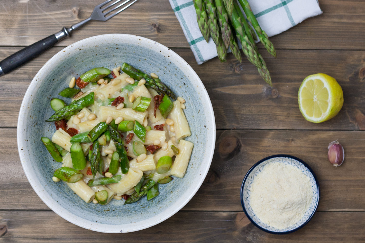 Minuten Cremige Spargel Pasta Veganes Rezept Mangold Muskat