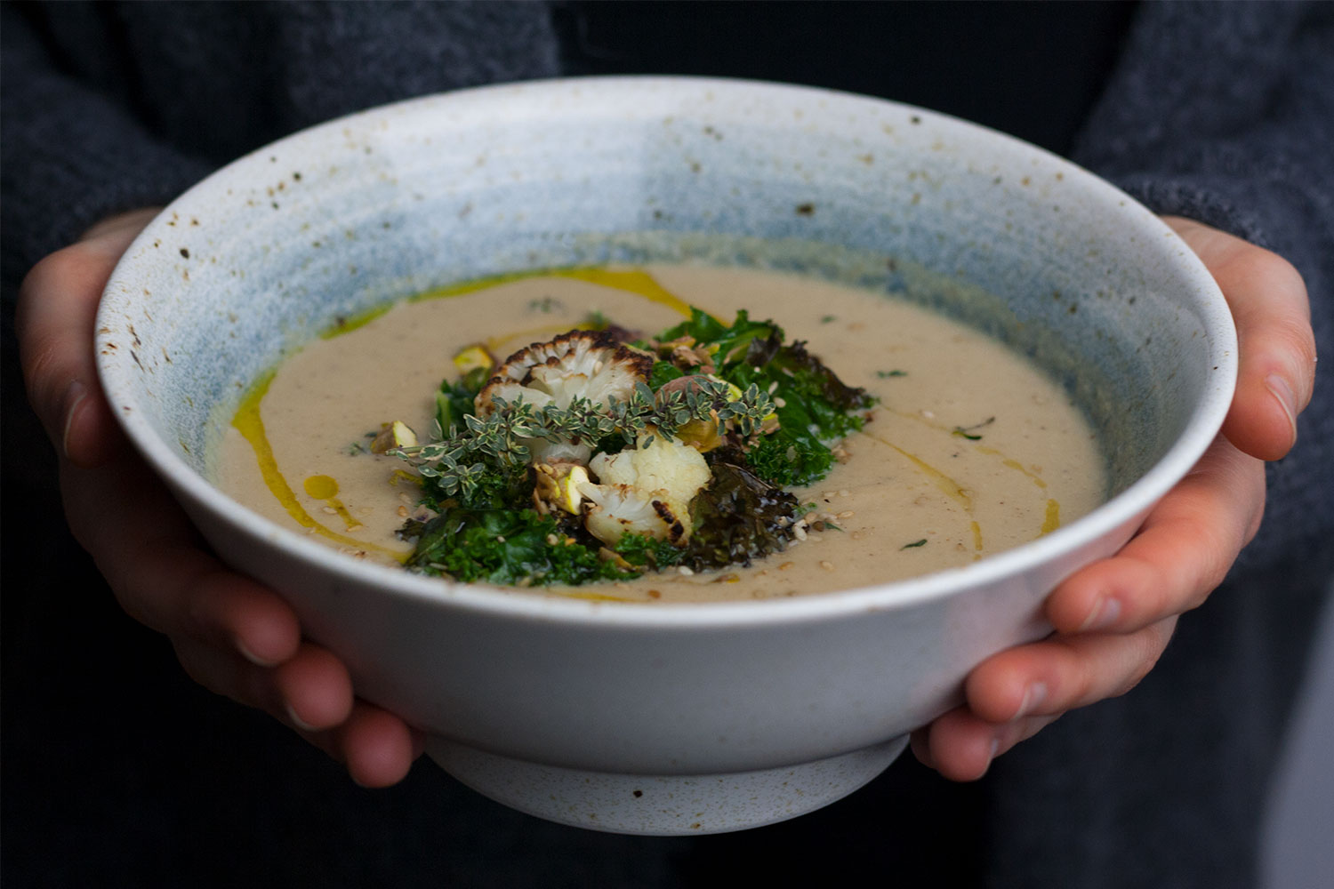 roasted cauliflower soup with coconut milk, vegan | geröstete Blumenkohlsuppe mit Kokosmilch