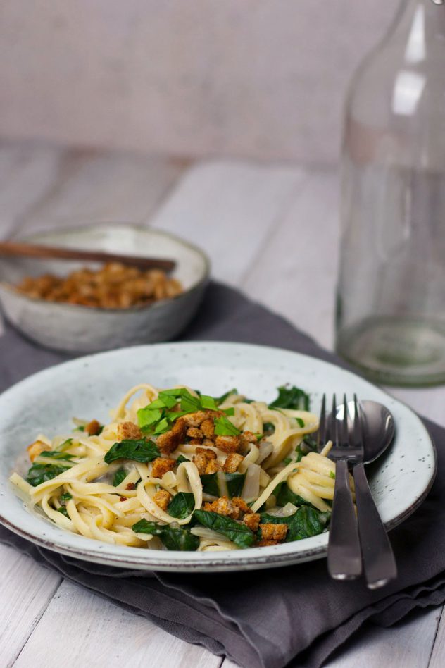 Mangold Pasta mit Bärlauch - Rezept - Mangold &amp; Muskat