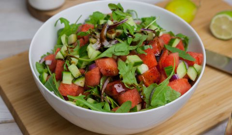 Wassermelonen Salat mit süß-saurem Balsamico-Dressing
