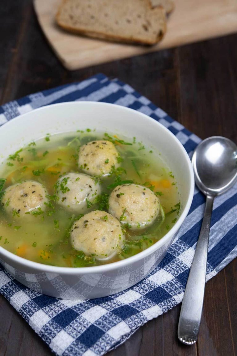 Suppenklößchen aus Hefeteig - veganes Rezept mit wenigen Zutaten
