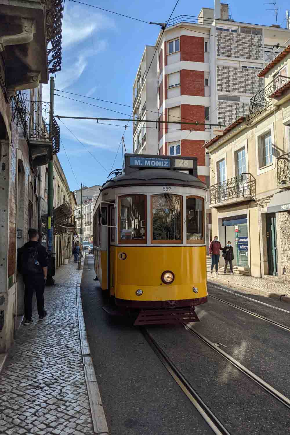 Tram 28 in Lissabon