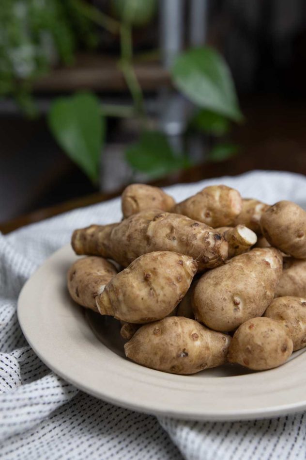 Topinambur-Püree mit Ofengemüse - veganes Rezept