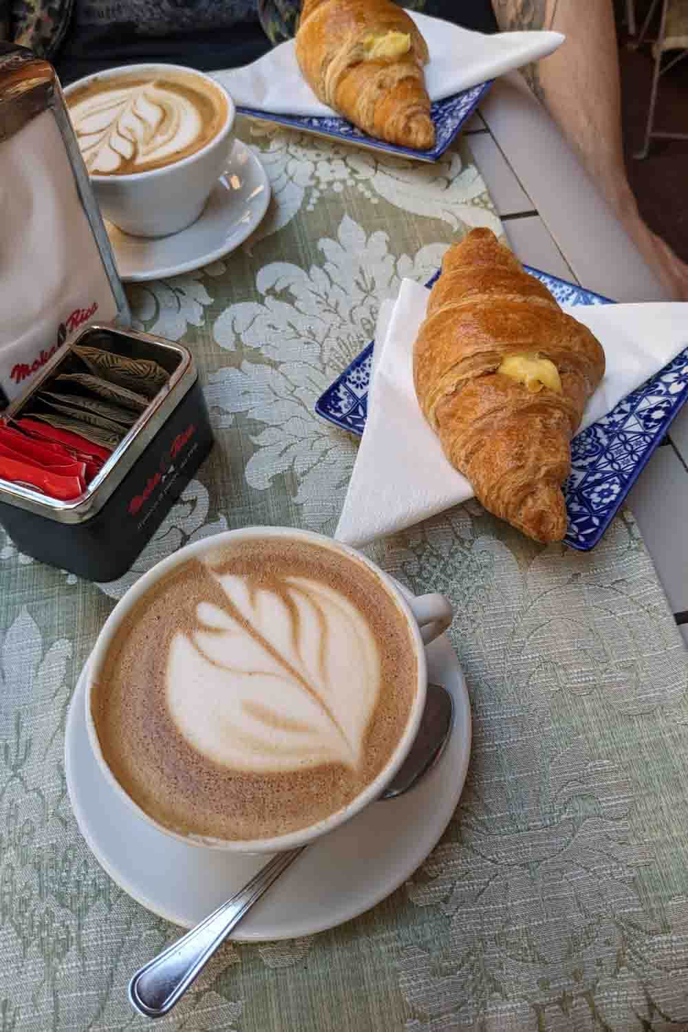 Vegan Frühstücken im Naama Cafè