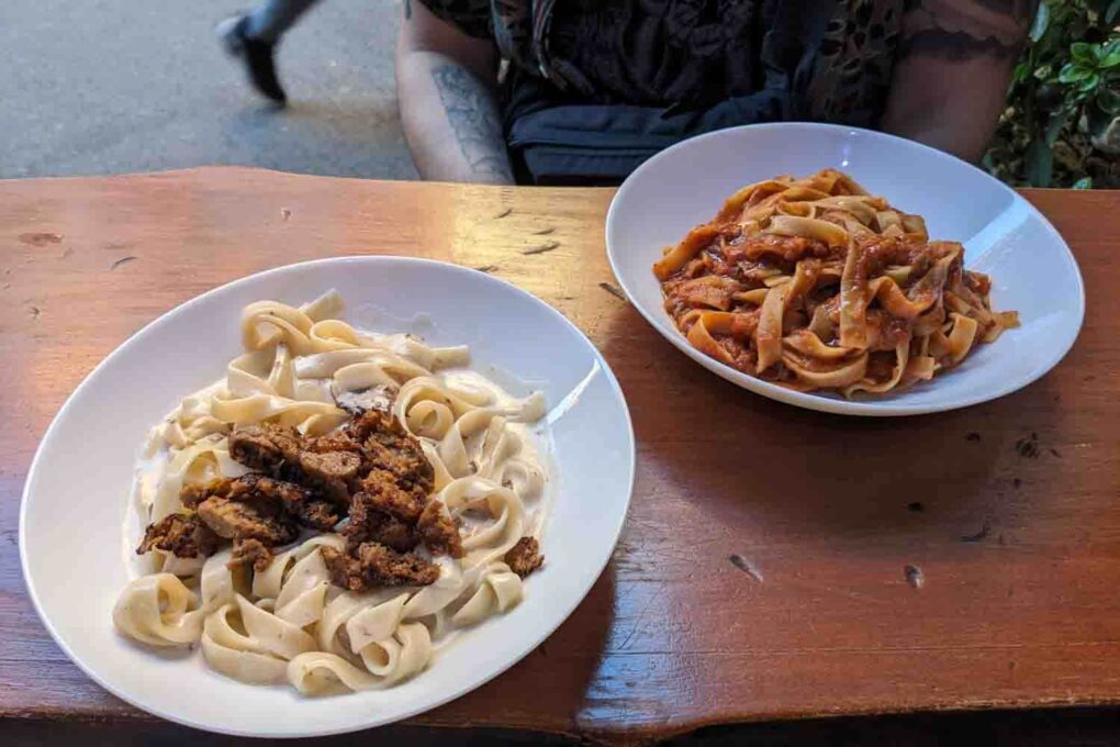 Vegane Tagliatelle im ZEM Bistrot Bologna