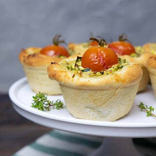 herzhafte vegane Zucchini-Törtchen Fingerfood